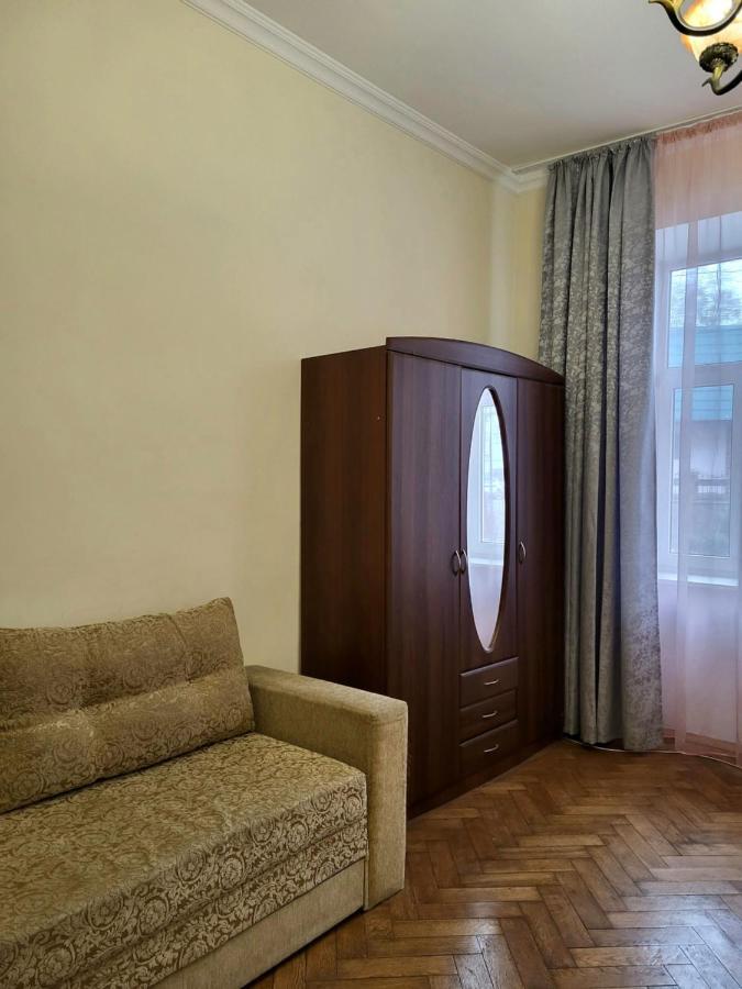 Затишна Оселя Apartment Liov Exterior foto