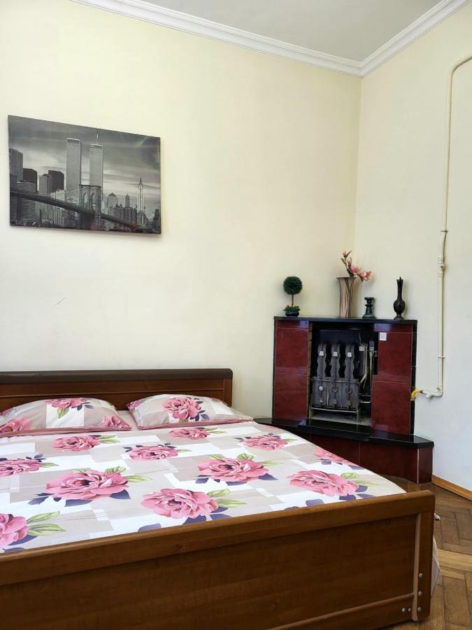 Затишна Оселя Apartment Liov Exterior foto